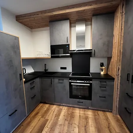 Mountain Alpendorf Apartment